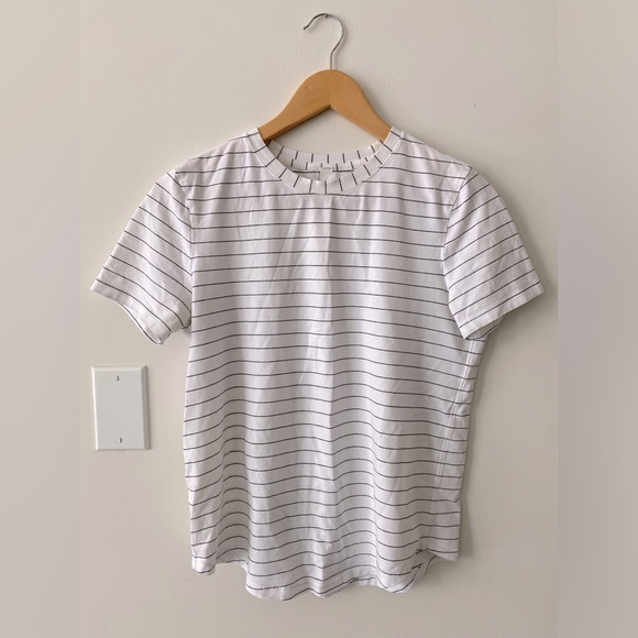 Lululemon Tshirt - Picture 2 of 2